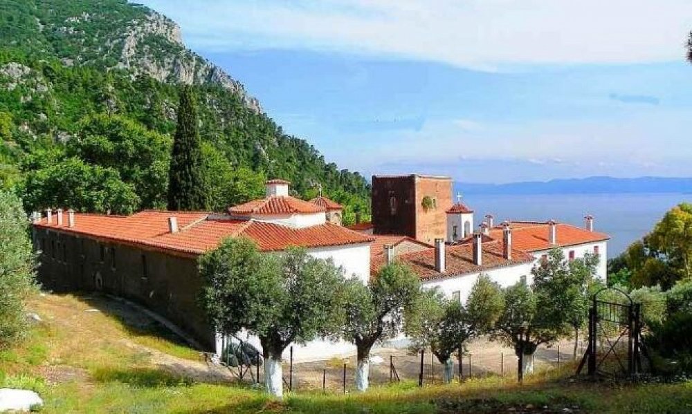 Ιερά Μονή Αγίου Νικολάου Γαλατάκη – Το μοναστήρι με θέα όλο τον Ευβοϊκό